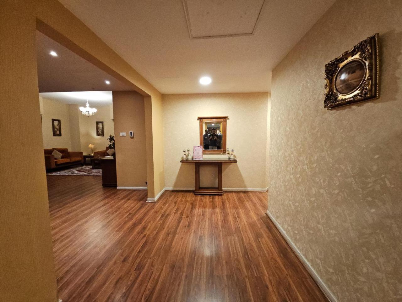 Royal Concorde Hotel & Suite دبي المظهر الخارجي الصورة