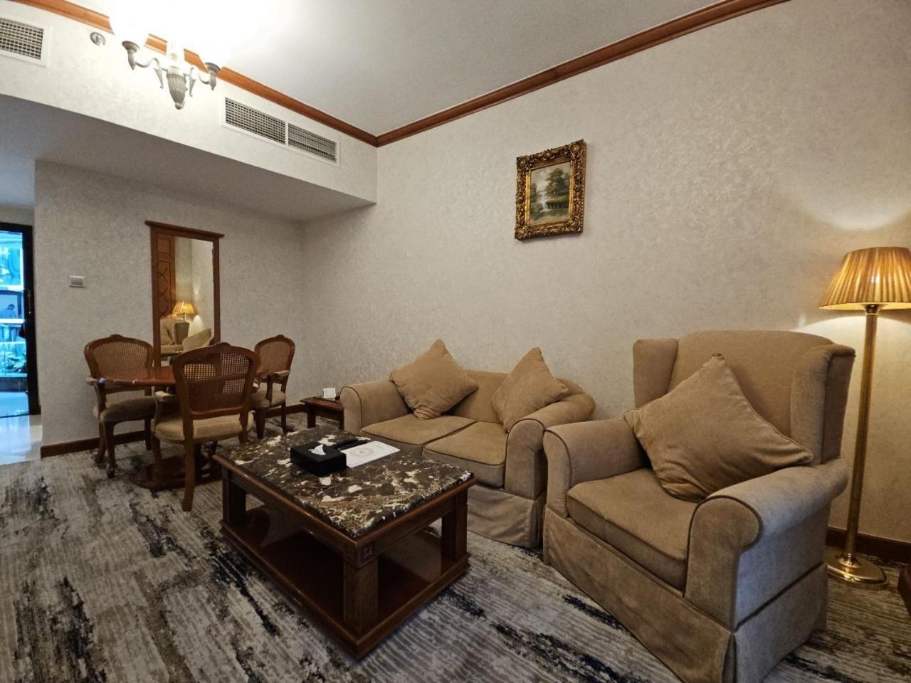 Royal Concorde Hotel & Suite دبي المظهر الخارجي الصورة