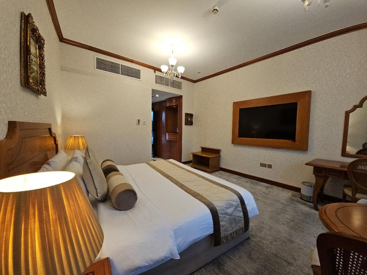 Royal Concorde Hotel & Suite دبي المظهر الخارجي الصورة